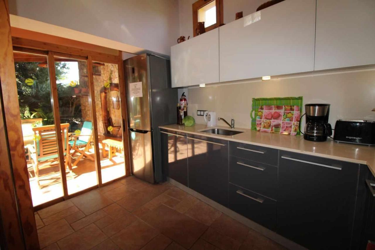 Gato Den Vives Casa 4 Con Piscina Ferienhaus